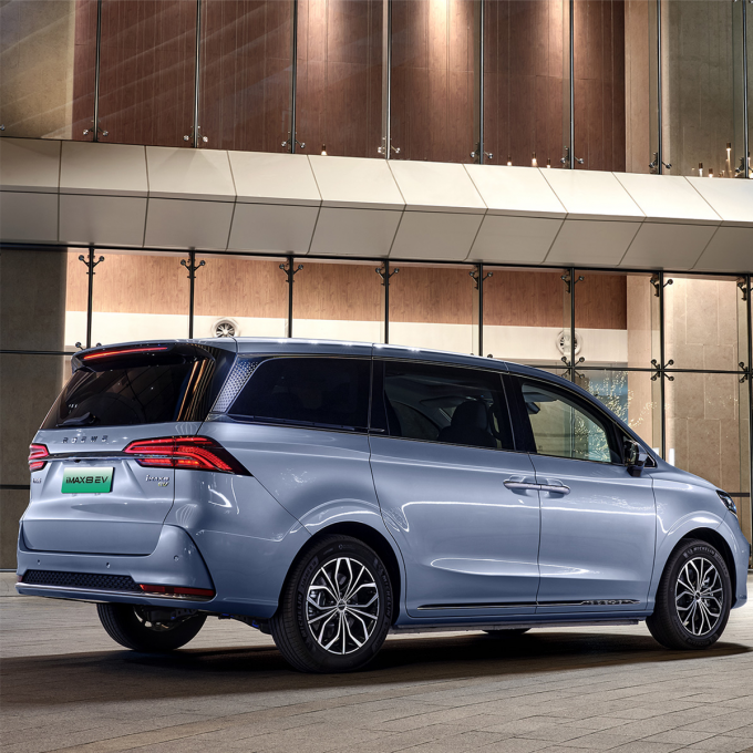 2023 MPV EV Car 7 مقاعد Roewe Imax8 للسفر مركبة طاقة جديدة طويلة المدى 2