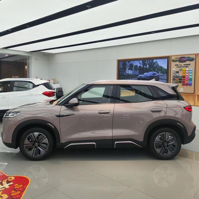 سيارة كهربائية كهربائية 2025 BYD يوان فوق سيارة كهربائية مع مدى 401 كم كهربائية بالكامل 1