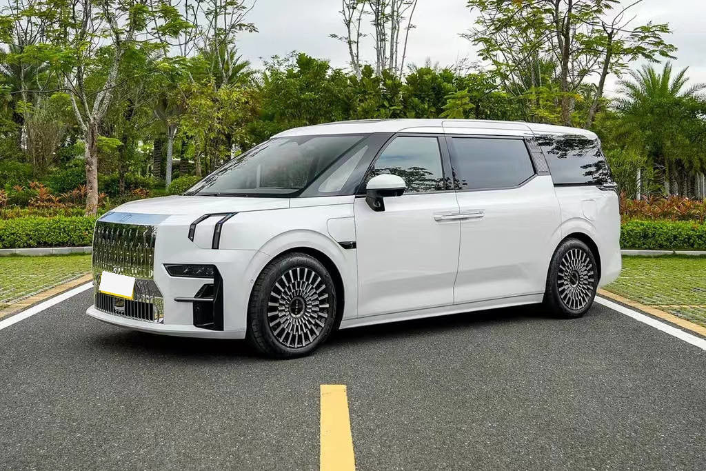 116kWh Lithium Battery Luxury EV Car ZEEKR 009 MPV 5 Door 6 Seats