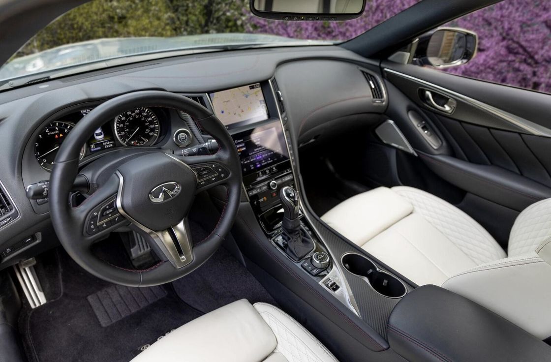 5 Passengers Luxury EV Car Middle Large Size Infiniti Q50 Ev 300HP