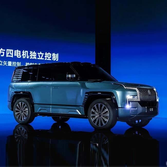 high end BYD U8 SUV 4WD BYD Hybrid Car 800km Super Performance
