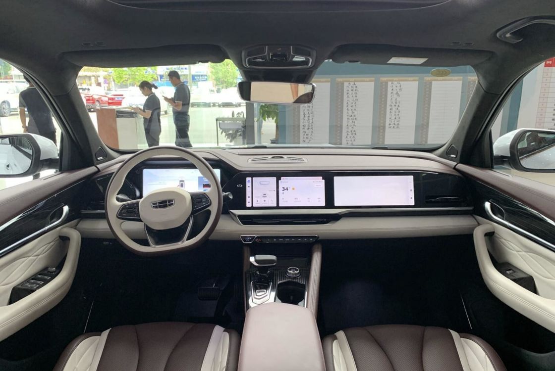 2023 Gelly Manjaro Full EV SUV Gasoline Car  2.0 TD Full Drive