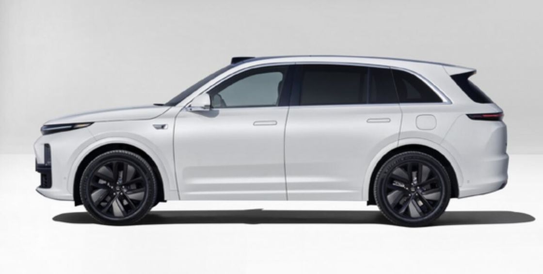 7 Seater Fully Electric SUV Lixiang L7 Pro New Energy Vehicles  4.5m Length