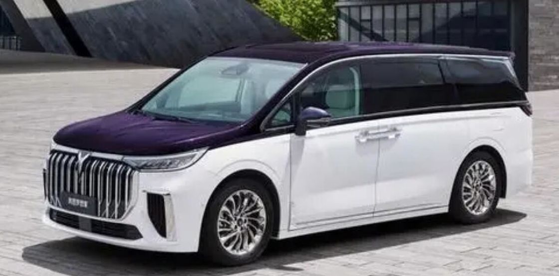 Voyah Dreamer MPV EV Car Lantu Mengxiangjia 7 Seats Hybrid PHEV Range Extended