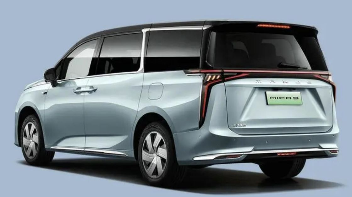 Maxus Mifa 9  Mpv Electric Car High Speed New Energy Vehicles 5 Doors