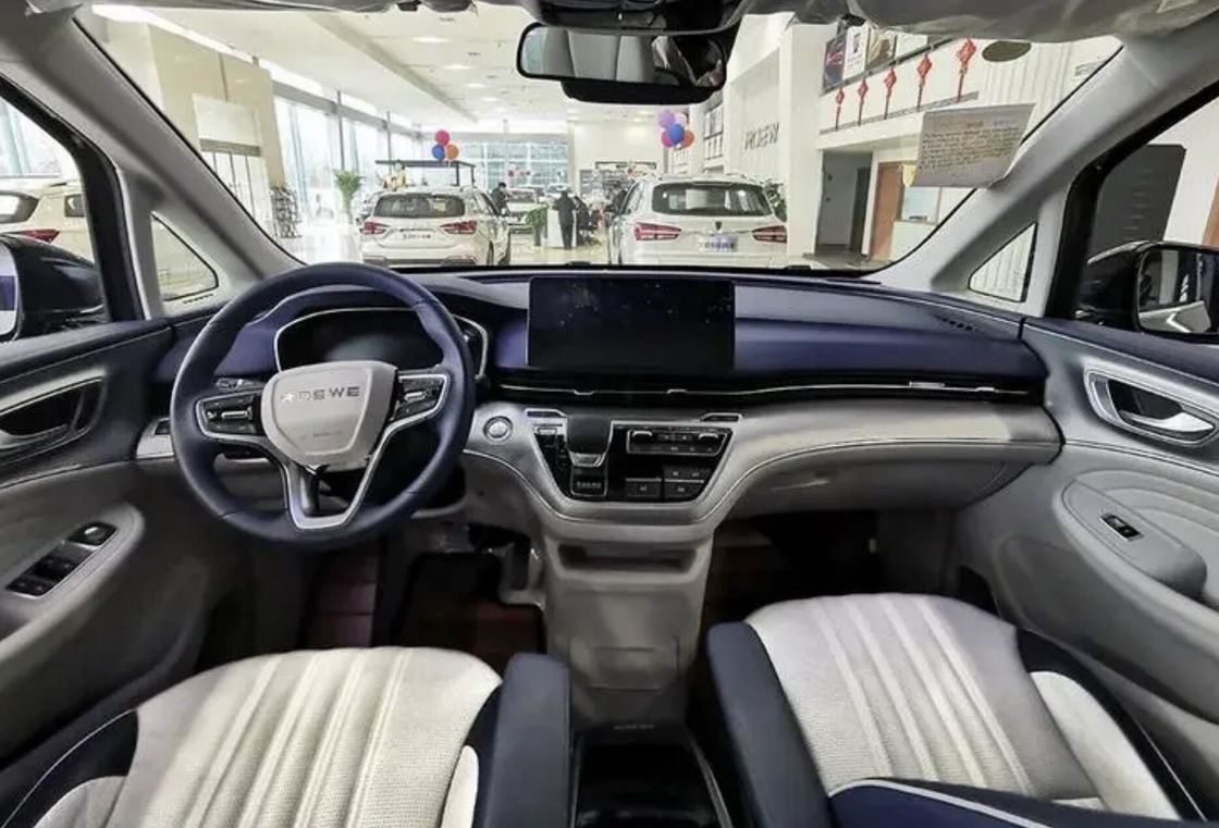 550km MPV EV Car Roewe iMAX8 EV 2022 First Class Diamond Edition