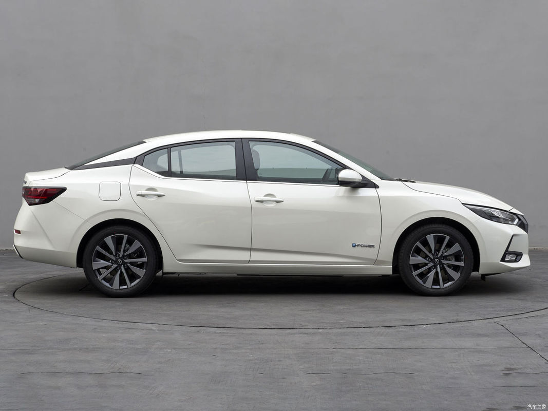 NISSAN Sylphy 2.0L Nissan 5 Seater Car With 5 Star ANCAP Safety Rated